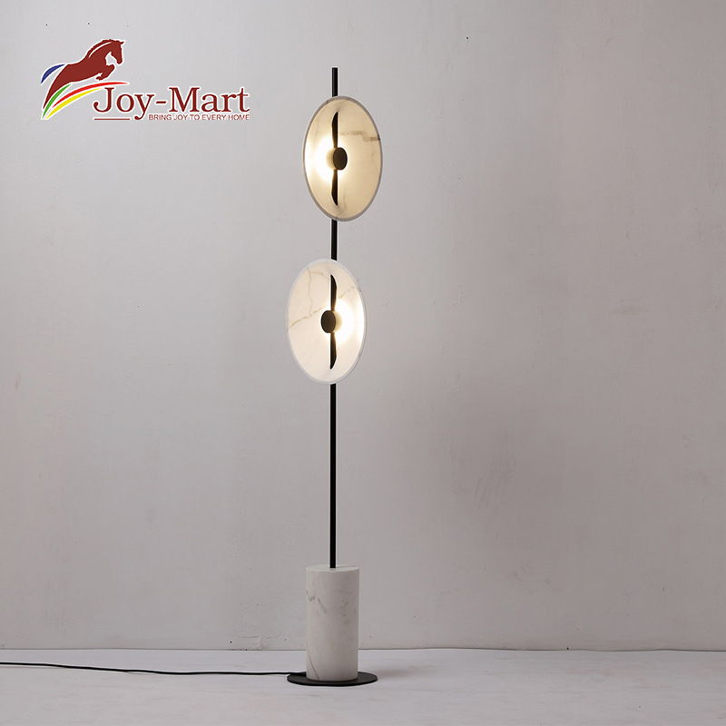 Thiết kế của đèn cây đứng vintage ML029 lin hoạt khi chuyển vùng sáng, di chuyển vị trí